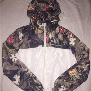 Brand new wind breaker